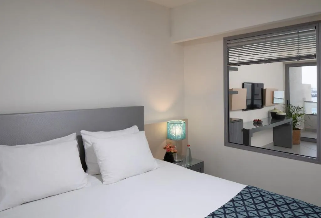 Junior Suite with Sea View (2 Children + 2 Adults)